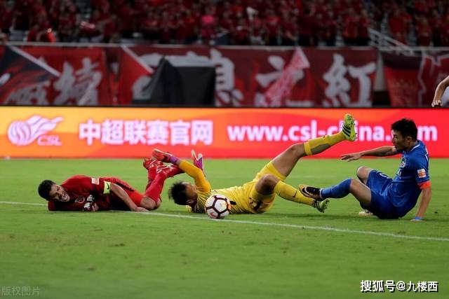 前NBA明星阿马雷·斯塔德迈尔即将成为警察